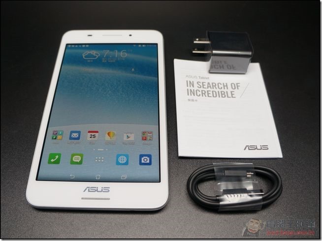 ASUS Fonepad unbox05