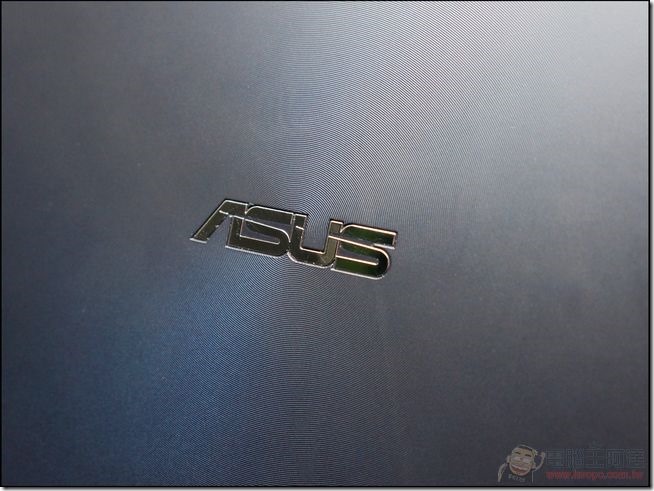 ASUS_T200_12