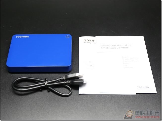 Toshiba-Canvio-Connect-II-04