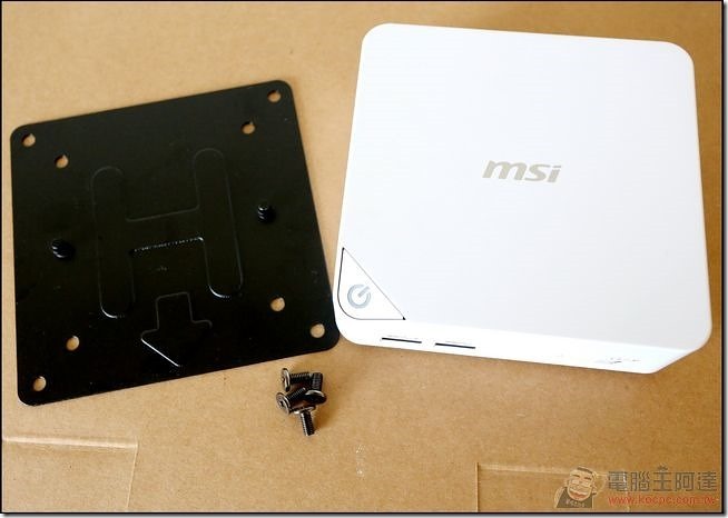 MSI-Cubi-21