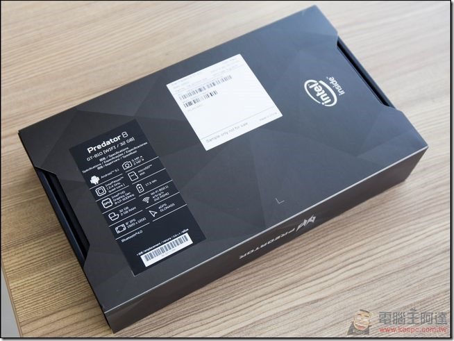 Acer-Predator-8-05