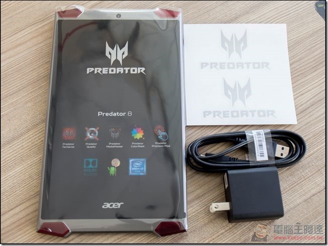 Acer-Predator-8-09