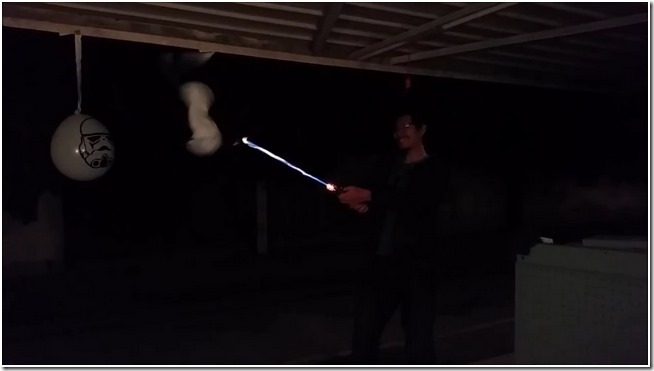 Real Burning Lightsaber.mp4_snapshot_01.53_[2015.12.28_17.39.33]