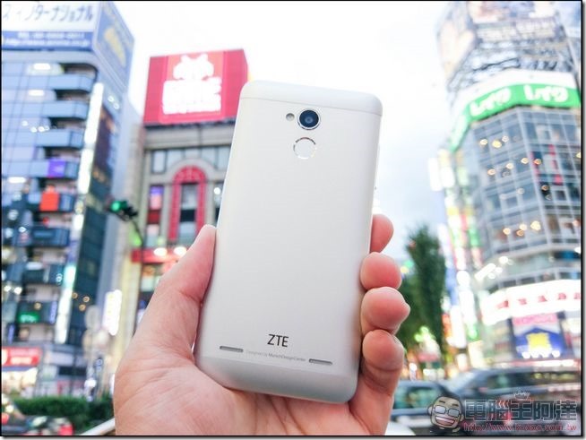 ZTE-Blade-V7-Lite-開箱