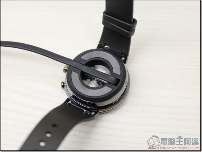 ASUS-ZenWatch3-開箱-11