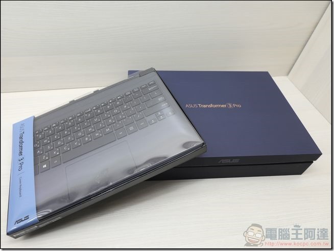 ASUS-Transformer-3-Pro-開箱-01