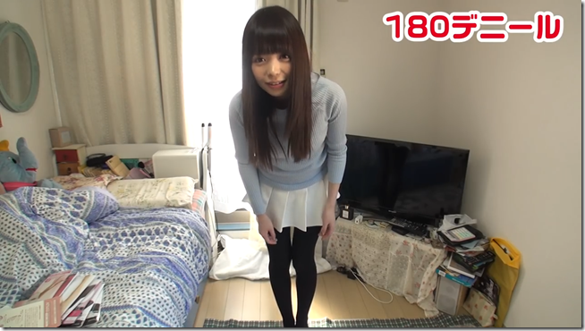 【恥ずかしーｗ】いい女ほどタイツのデニール数が少ない！？試してみたら、とんでもないことにｗｗｗ.mp4_snapshot_01.48_[2017.01.08_17.10.24]