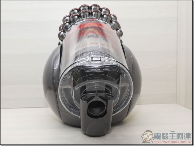 Dyson-Cinetic-Big-Ball-13