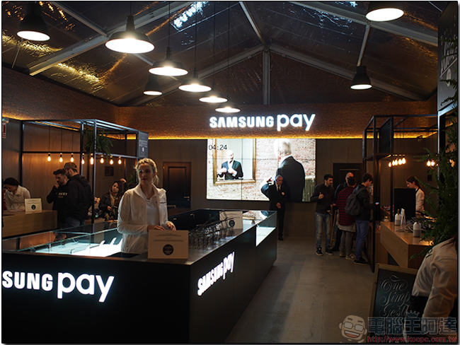 [ MWC 2017 ] Samsung Pay 限時體驗商店落腳巴賽隆納市中心，快速結帳親身試玩 - 電腦王阿達