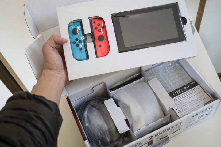 NINTEDO SWITCH 開箱 日本首發日搶先玩！ - 電腦王阿達