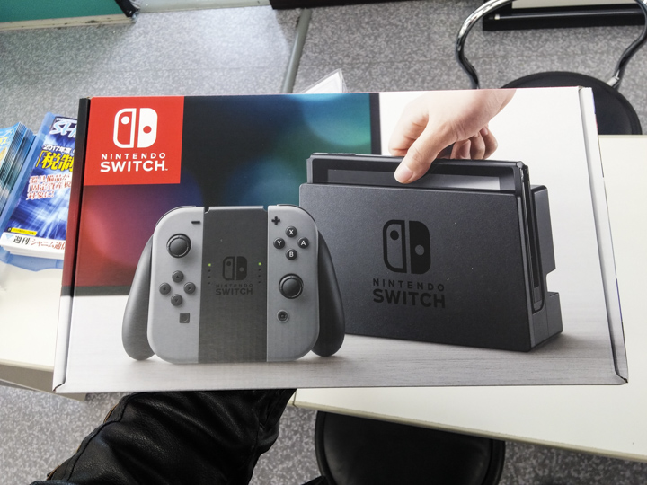 NINTEDO SWITCH 開箱 日本首發日搶先玩！ - 電腦王阿達