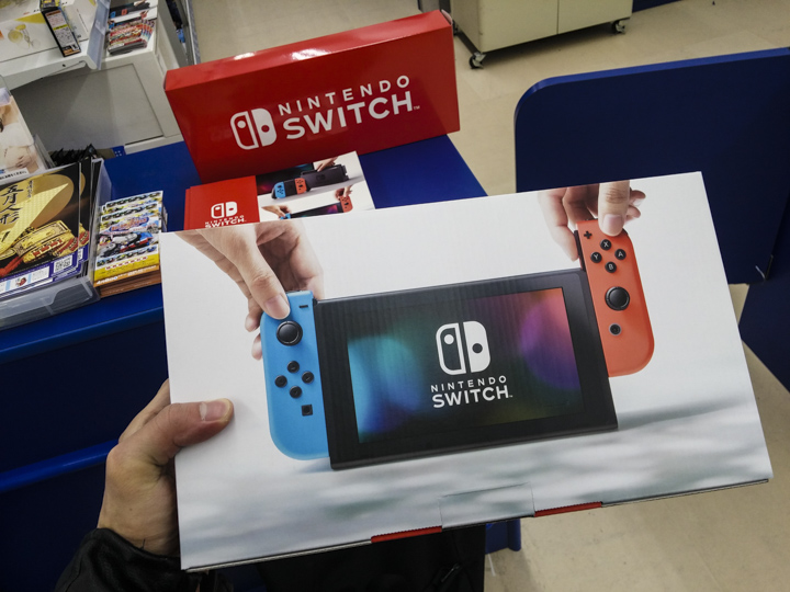 NINTEDO SWITCH 開箱 日本首發日搶先玩！ - 電腦王阿達