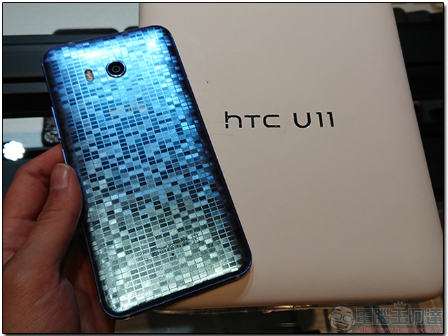 Edge Swipe - for HTC U11 讓 Edge Sense 更厲害，擠一下快速開啟自定常用應用程式列表 - 電腦王阿達