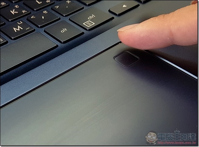 ASUS ZenBook Pro UX550 開箱 -21