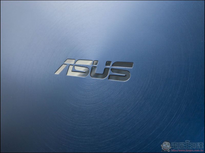 ASUS ZenBook Pro UX550 開箱 評測 搭載 1050Ti 無須妥協的全能美力筆電 - 電腦王阿達