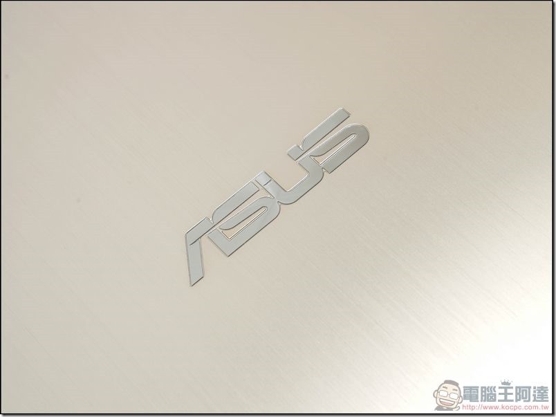 ASUS VivoBook S15 開箱 -08