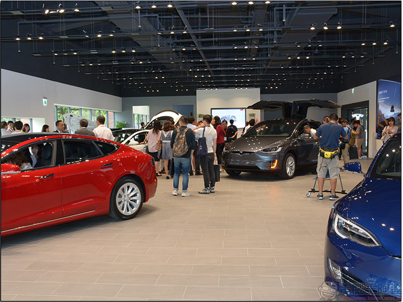 特斯拉 Tesla 台灣總部內湖園區開幕，兼具展示與體驗雙重功能的技術中心 - 電腦王阿達