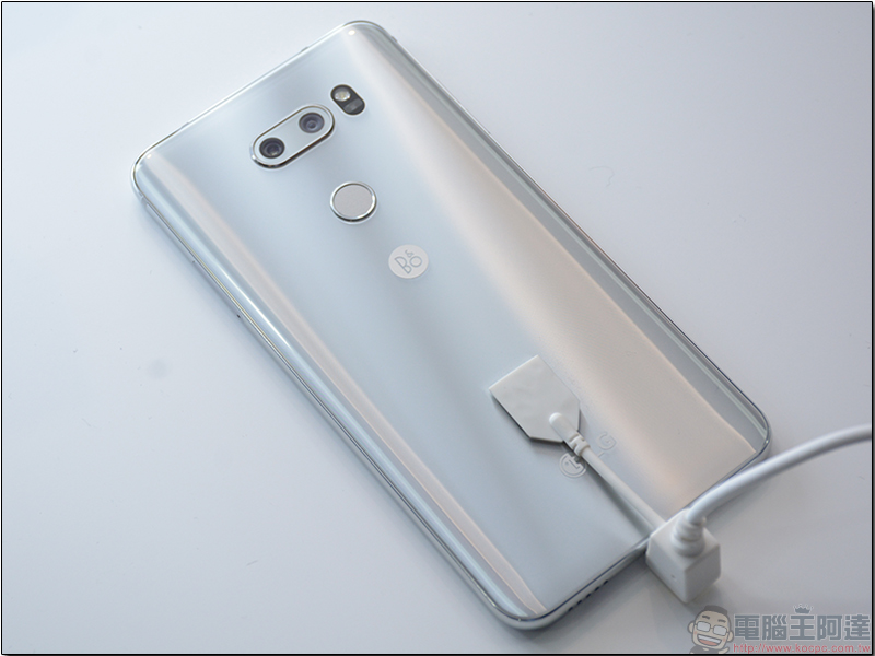 [ IFA2017 ] LG 新一代下半年旗艦 LG V30 、 V30+ 正式發表，前後廣角攝影功能再進化(內有四色實機圖) - 電腦王阿達