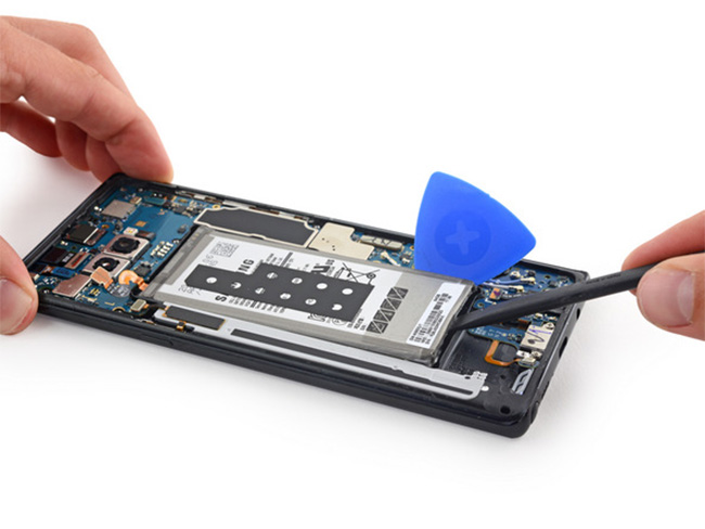 iFixit 拆解 Samsung Galaxy Note 8 ：安全性更好，四鏡頭讓人驚艷 - 電腦王阿達