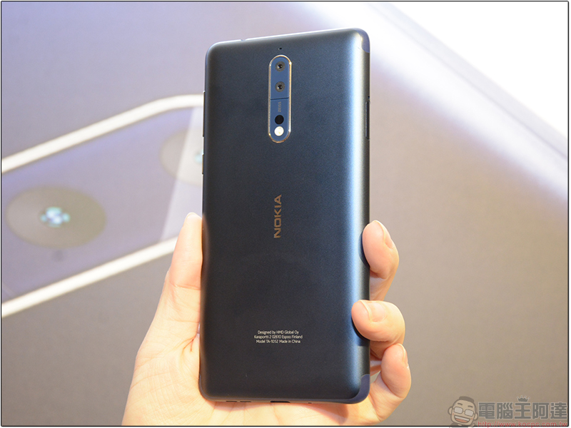 Nokia 8 高階旗艦在台上市，蔡司鏡頭一鍵前後雙拍，怎樣都精彩 - 電腦王阿達