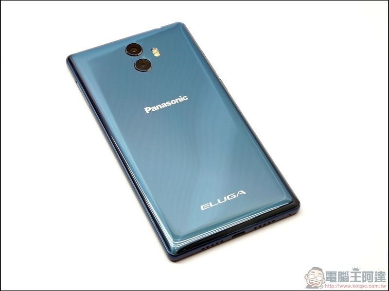 Panasonic ELUGA C 開箱 評測 -17