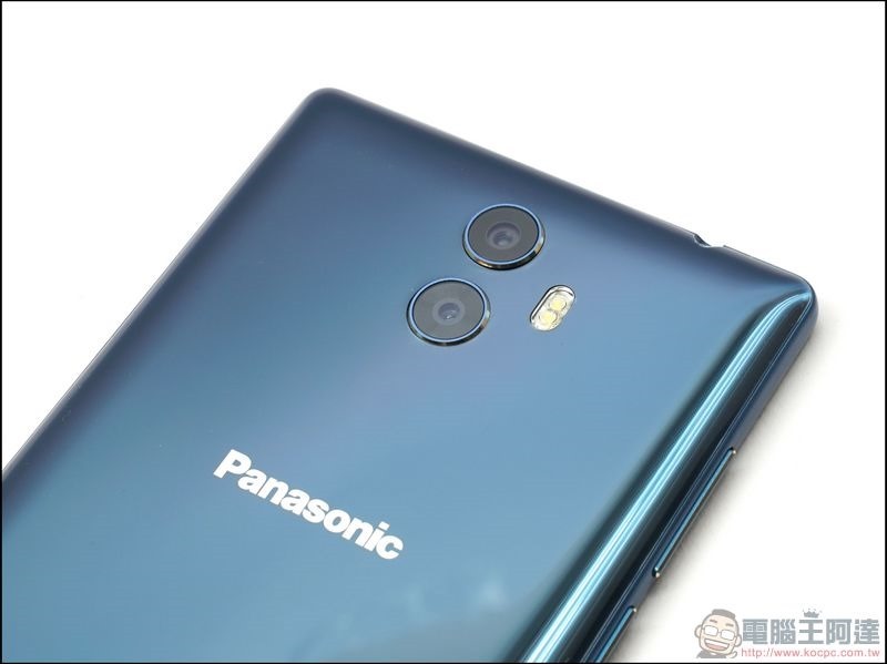 Panasonic ELUGA C 開箱 評測 -18