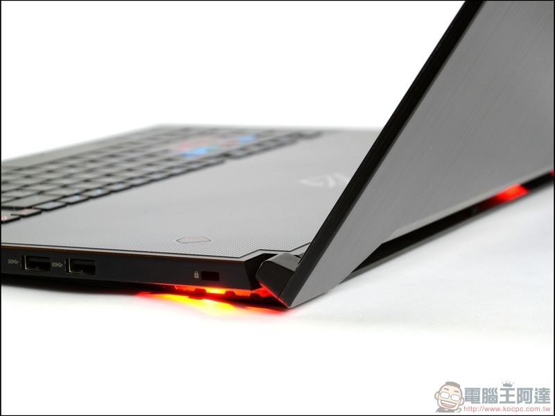 ROG Zephyrus GX501 開箱 -20