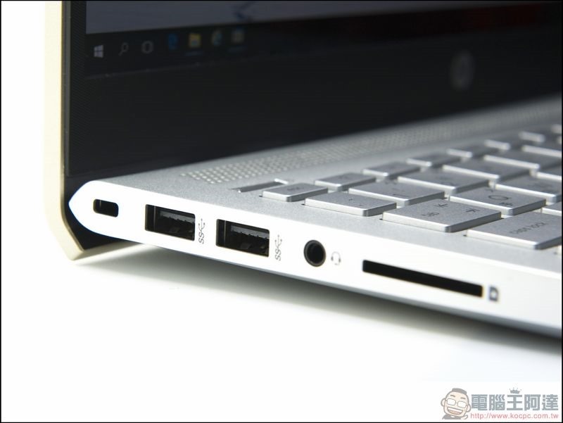 HP Pavilion 14-bf133TX 開箱 評測 - 12