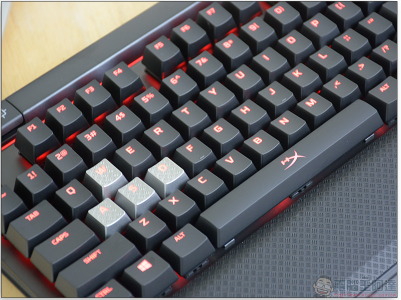 HyperX Alloy Elite機械式鍵盤 簡易開箱，遊戲與工作一鍵切換 - 電腦王阿達