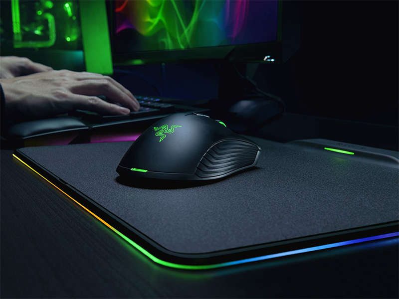 [ CES2018 ] Razer HYPERFLUX 無線充電技術登場，運用在滑鼠與鼠墊上 - 電腦王阿達