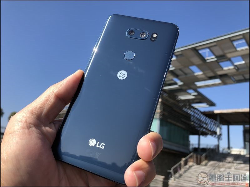 LG V30+ 開箱 -01