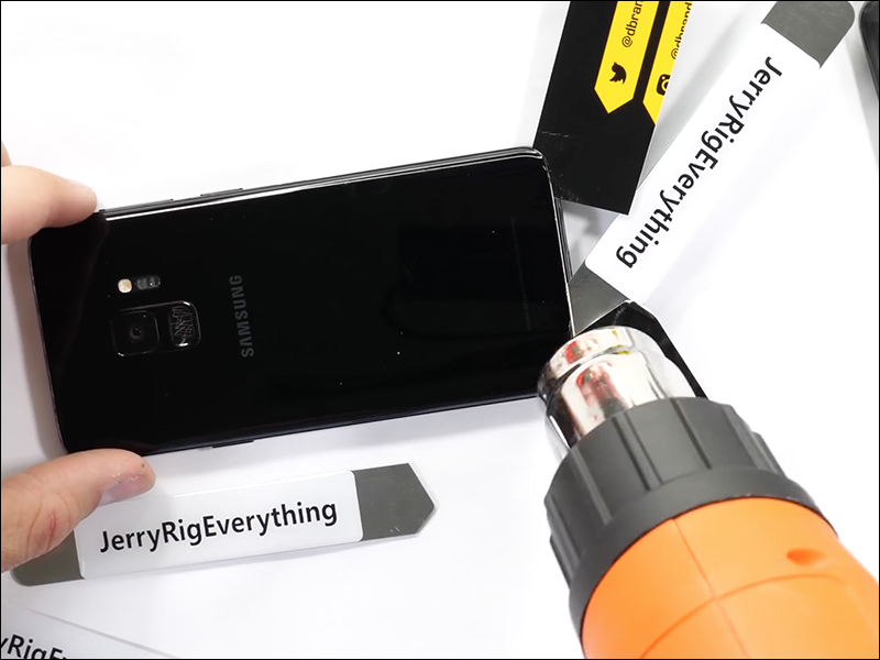 Samsung Galaxy S9 虐機二部曲：變身透明背蓋！ - 電腦王阿達