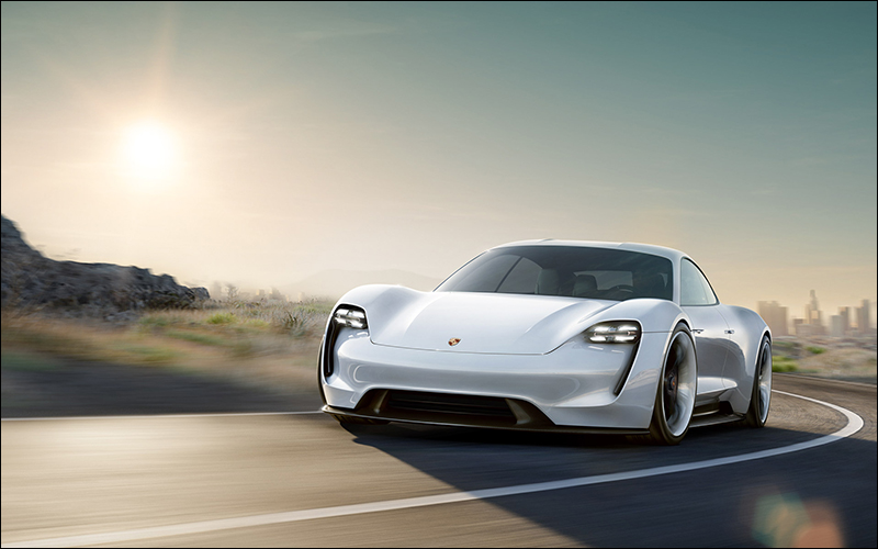 Porsche 釋出電動車 Porsche Mission E 實車組裝照，預計 2019 年正式推出 - 電腦王阿達