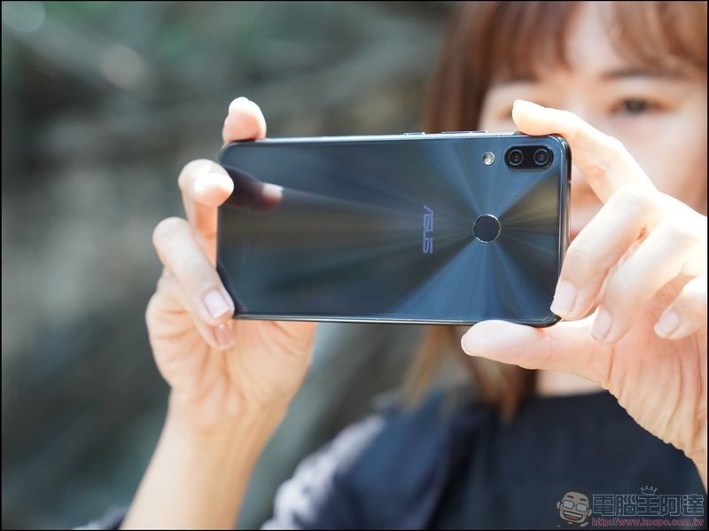 ASUS ZenFone 5 開箱 - 22