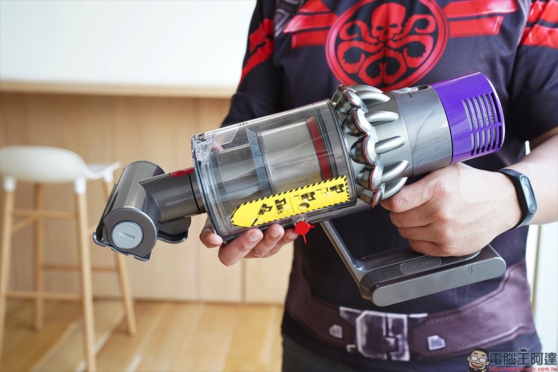 Dyson Cyclone V10 開箱