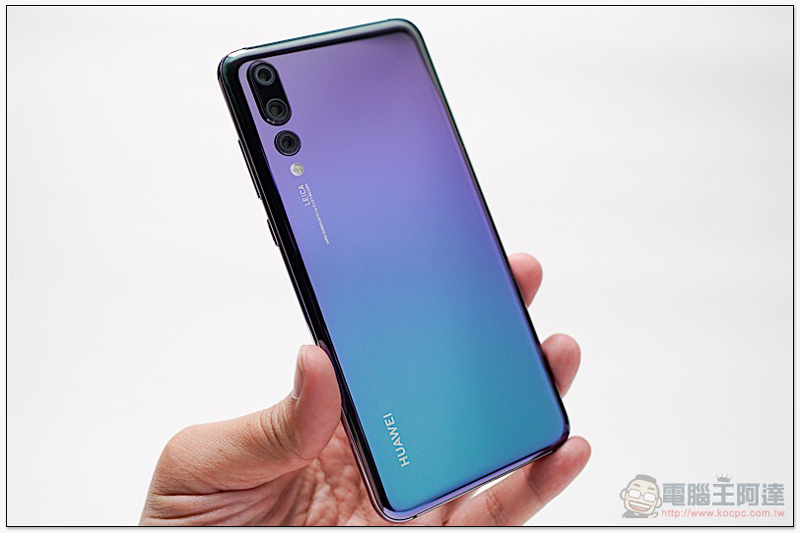 Moto P30 ：外觀神似 iPhone X，型號跟顏色也很致敬華為的 S636 手機 - 電腦王阿達