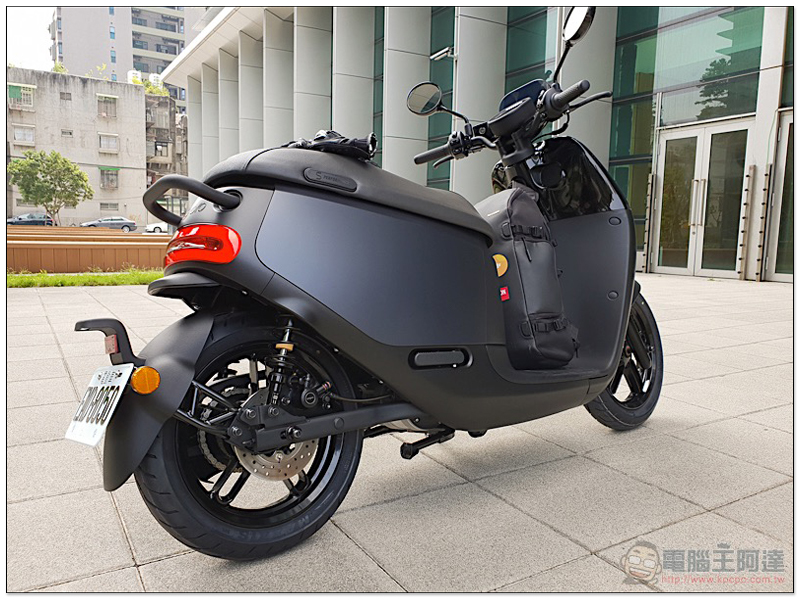 Gogoro S2 快速試駕體驗 ：理性地再任性了一回 - 電腦王阿達