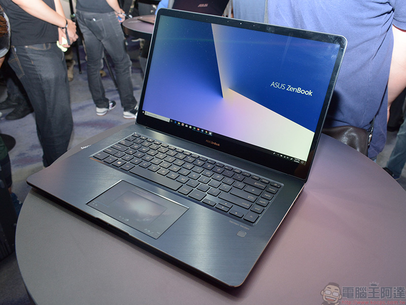 [ COMPUTEX 2018 ] ASUS 發表多款 Zenbook 、Vivobook 系列筆電 ，更輕薄更強更漂亮 - 電腦王阿達