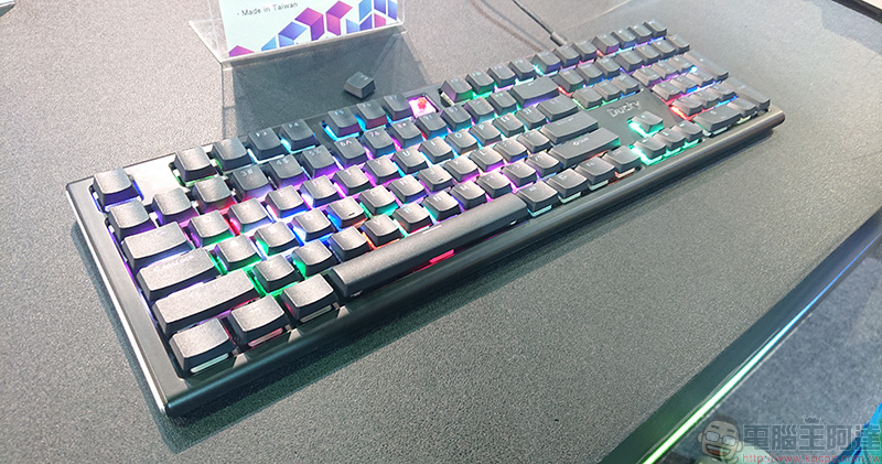 [ COMPUTEX 2018 ] Ducky 聯手 Varmilo 展出多款搶眼鍵盤新品， 各具特色大有看頭 - 電腦王阿達