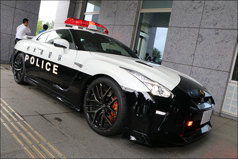 日本最速警車來了！東瀛戰神 Nissan GT-R R35 ！ - 電腦王阿達