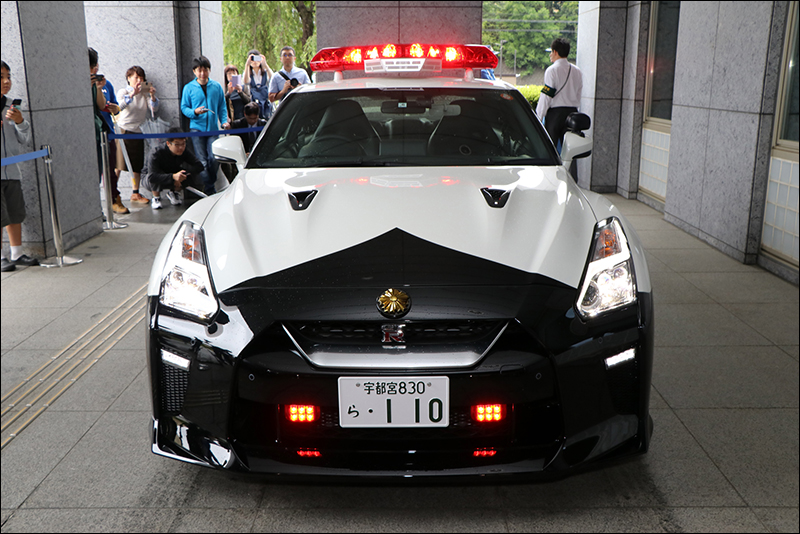 日本最速警車來了！東瀛戰神 Nissan GT-R R35 ！ - 電腦王阿達