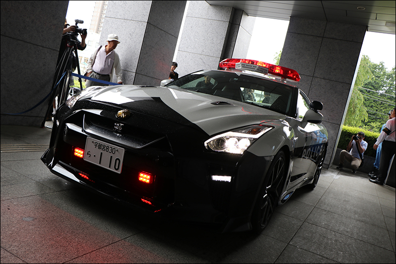 日本最速警車來了！東瀛戰神 Nissan GT-R R35 ！ - 電腦王阿達