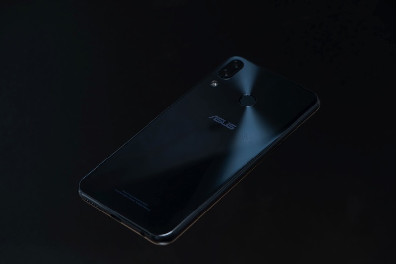 ASUS ZenFone Max Pro 開箱 、評測、評價 性能電力怪獸當之無愧 - 電腦王阿達