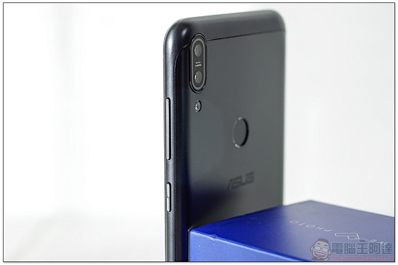 ASUS ZenFone Max Pro 開箱 、評測、評價 性能電力怪獸當之無愧 - 電腦王阿達