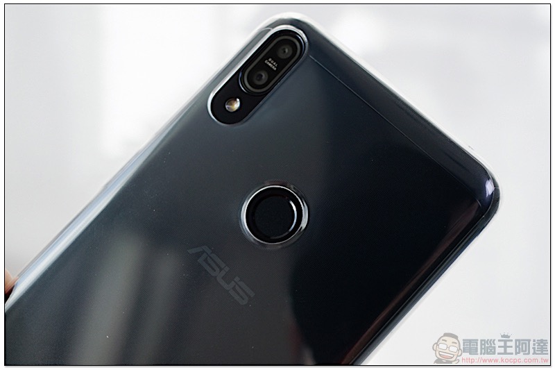 ASUS ZenFone Max Pro 開箱 、評測、評價 性能電力怪獸當之無愧 - 電腦王阿達