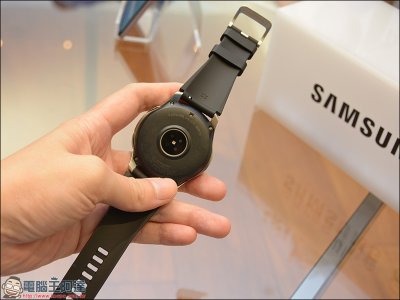 Samsung Galaxy Watch 同步亮相，腕錶最佳夥伴簡化一整天的生活 - 電腦王阿達