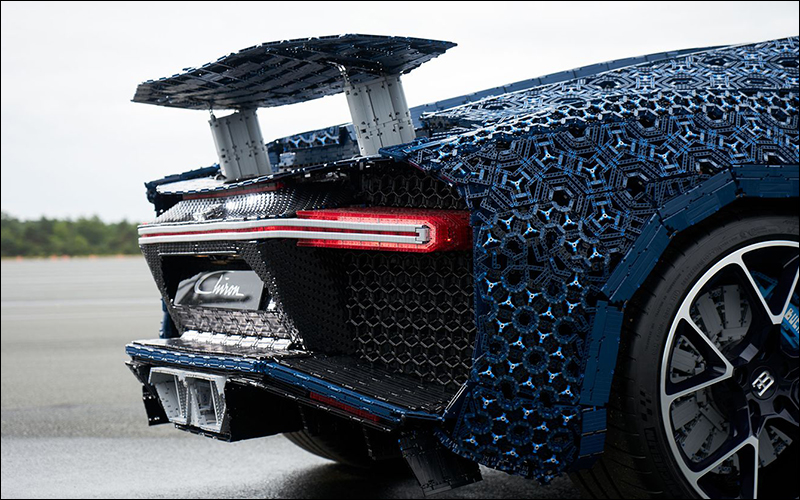 LEGO樂高 打造1：1的 Bugatti Chiron 超跑樂高版，還真的可以開！ - 電腦王阿達