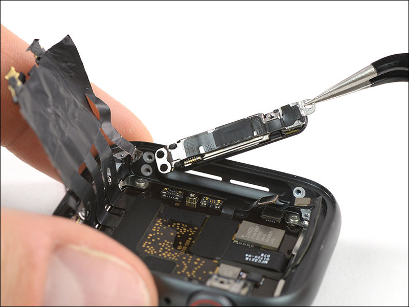 Apple Watch Series 4 被 iFixit 拆解 - 電腦王阿達