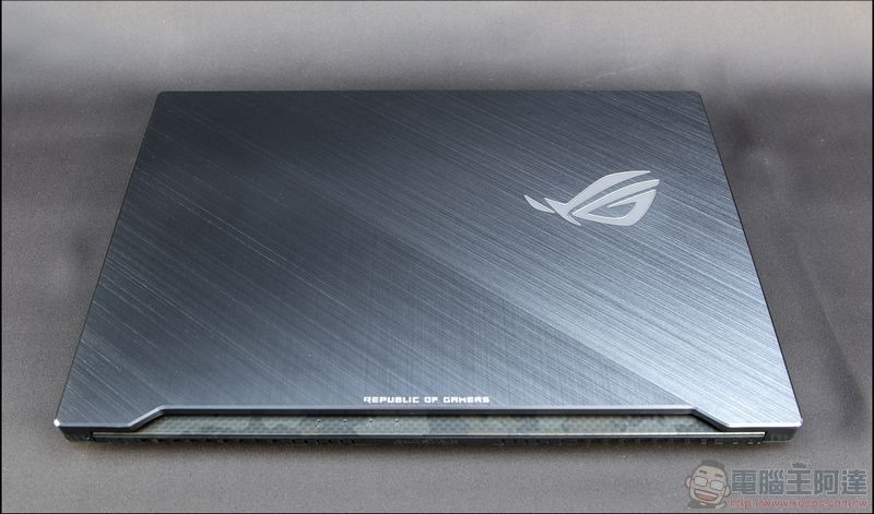 ROG Strix SCAR II 開箱 GL704 評測 - 08