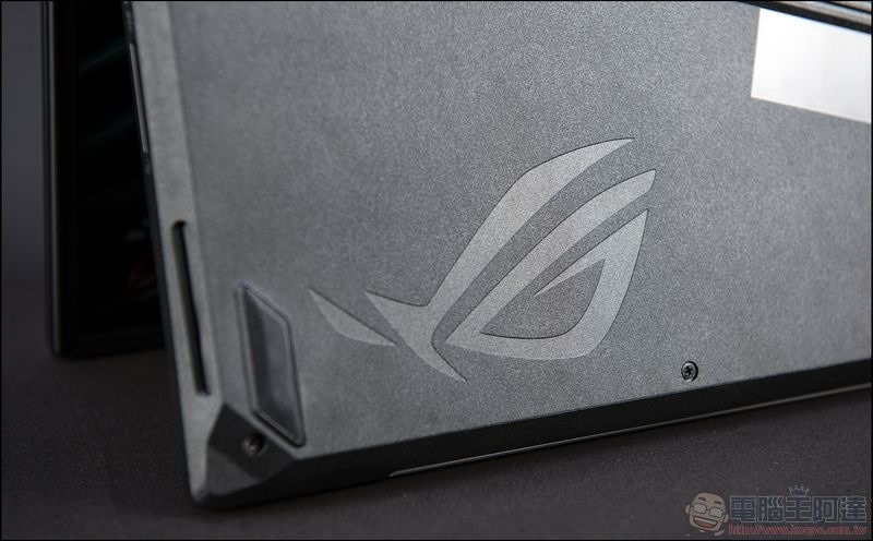 ROG Strix SCAR II 開箱 GL704 評測 - 30